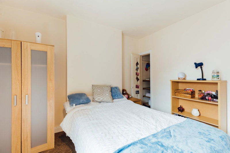 2 Bedrooms Left - Student House - West End - Bills Inc - Thumbnail 4